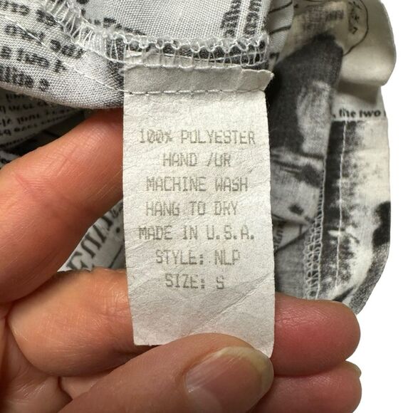 Sole Dione Studios Women's Black White Vintage Newspaper Print Jacket Size Small - Picture 9 of 9